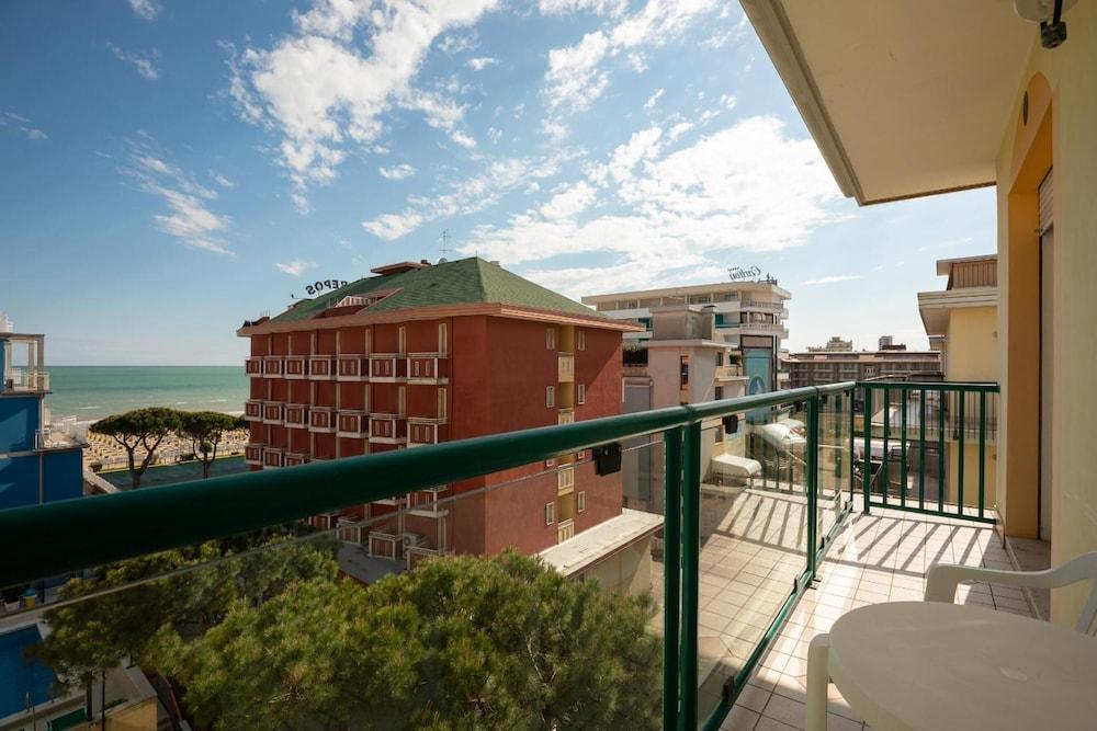 Hotel Kennedy Lido di Jesolo Exterior foto