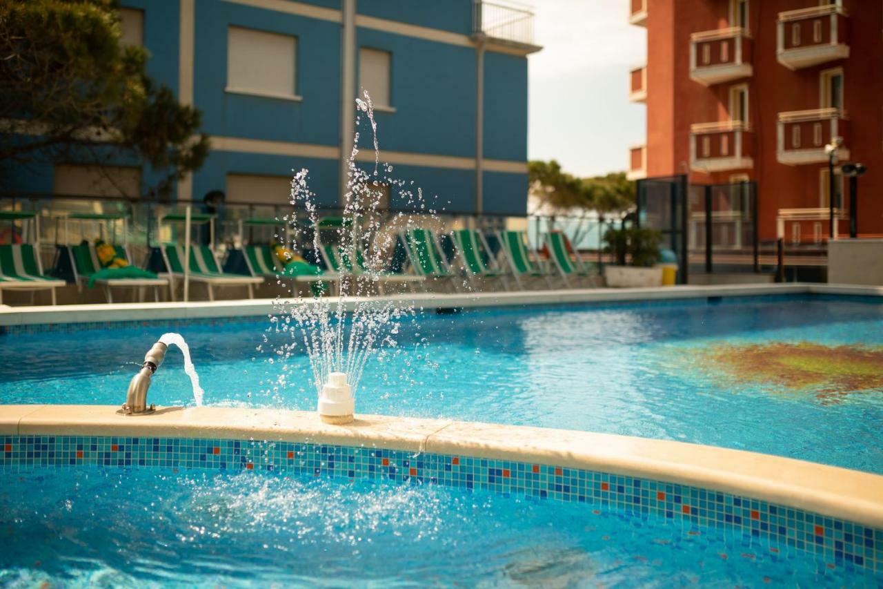 Hotel Kennedy Lido di Jesolo Exterior foto