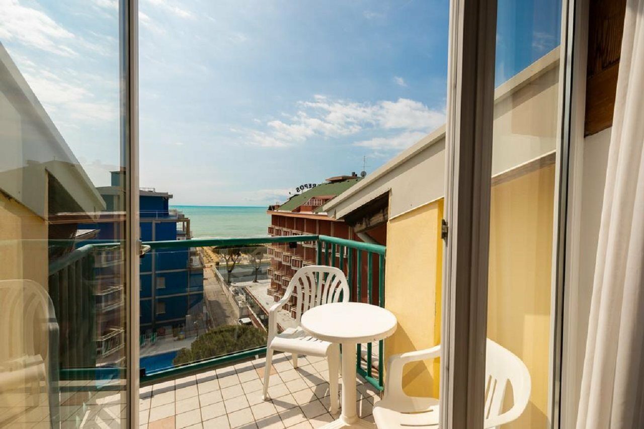 Hotel Kennedy Lido di Jesolo Exterior foto